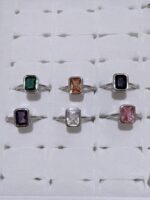Pack X 1 anillo en forma de rectángulo  con color surtidos - 图片 2