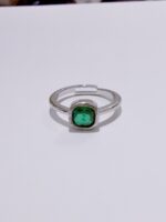 Pack X 1 anillo de forma cuadrada con color surtidos