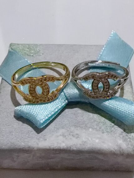 Pack X 1 anillo de “CC” con color dorado y plateado